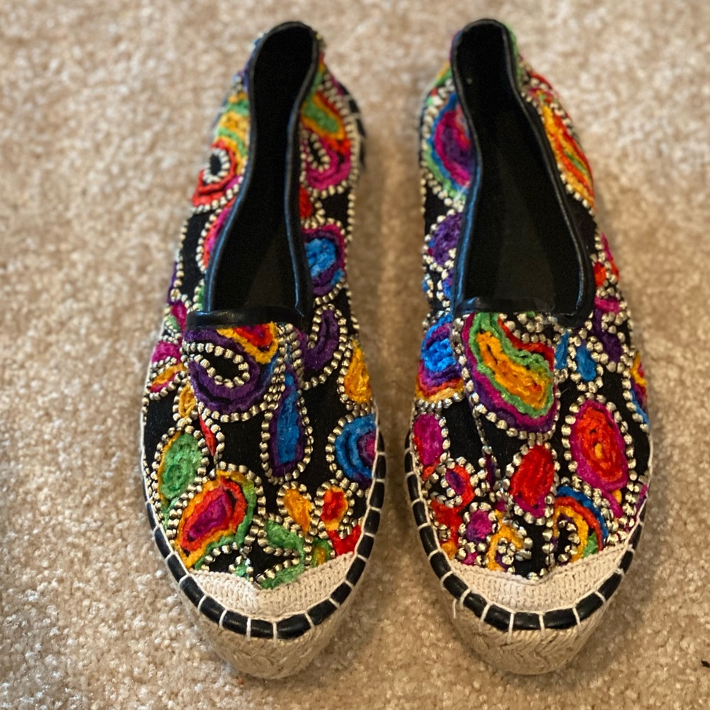 Size 4 womens casual / dress shoes